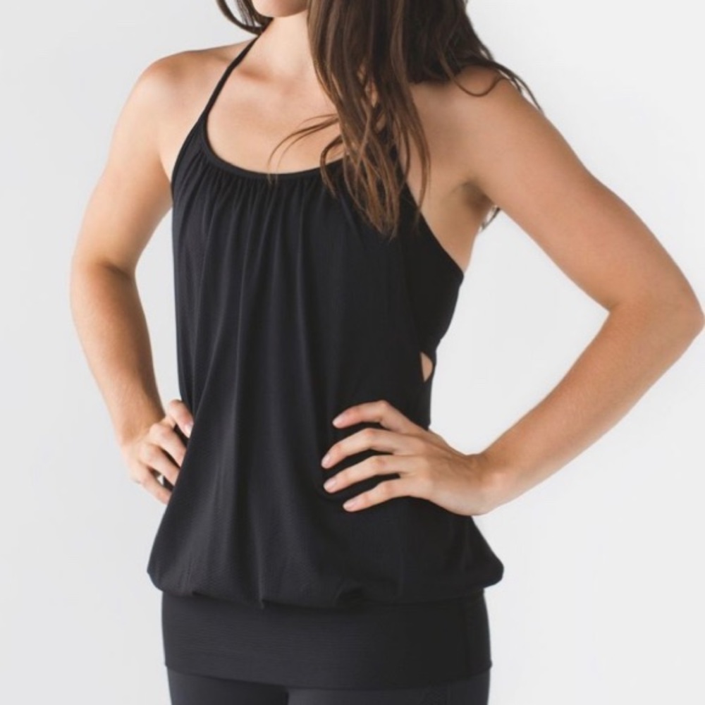 Lululemon black build in bra yoga top 4